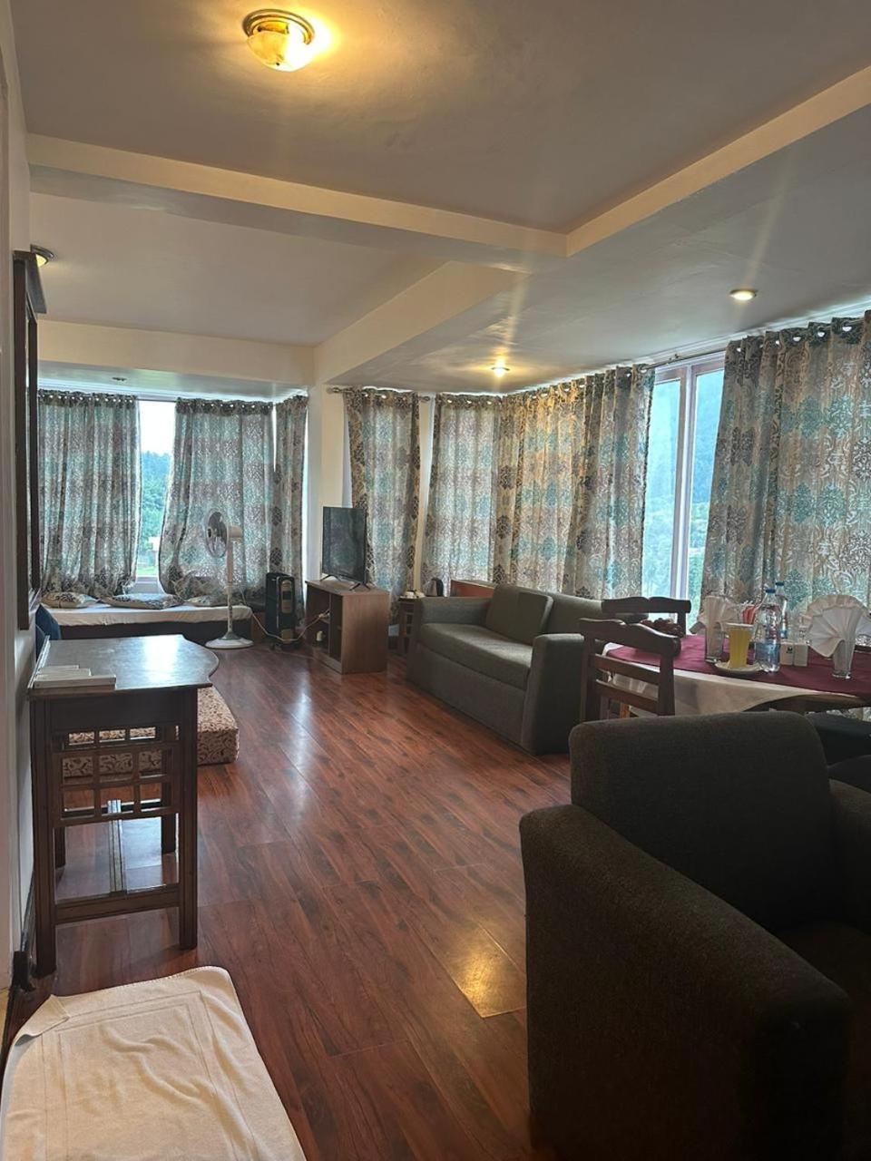 The Quiet Resort Pahalgam Exterior photo