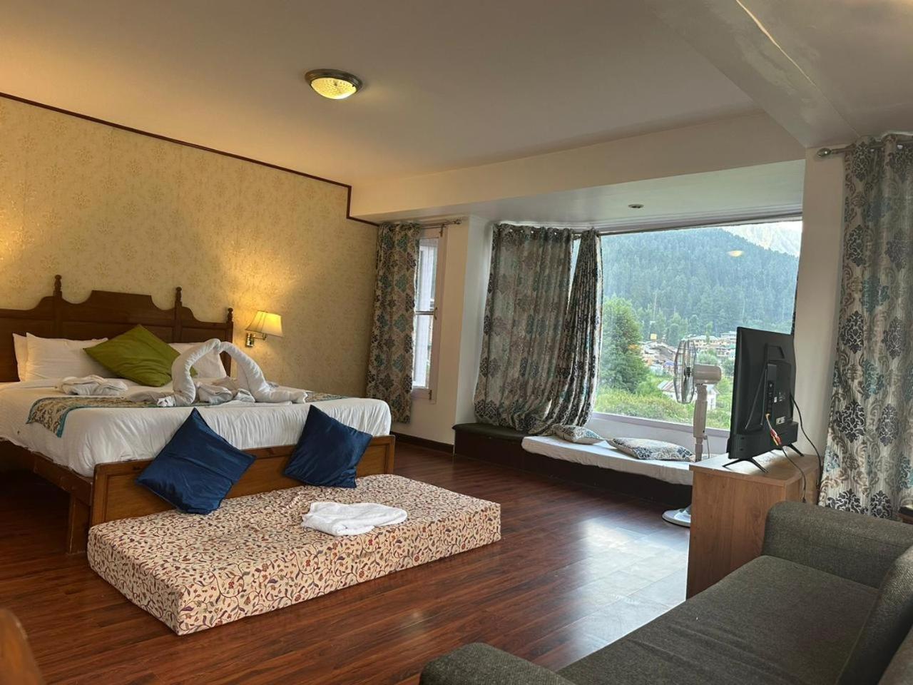 The Quiet Resort Pahalgam Exterior photo
